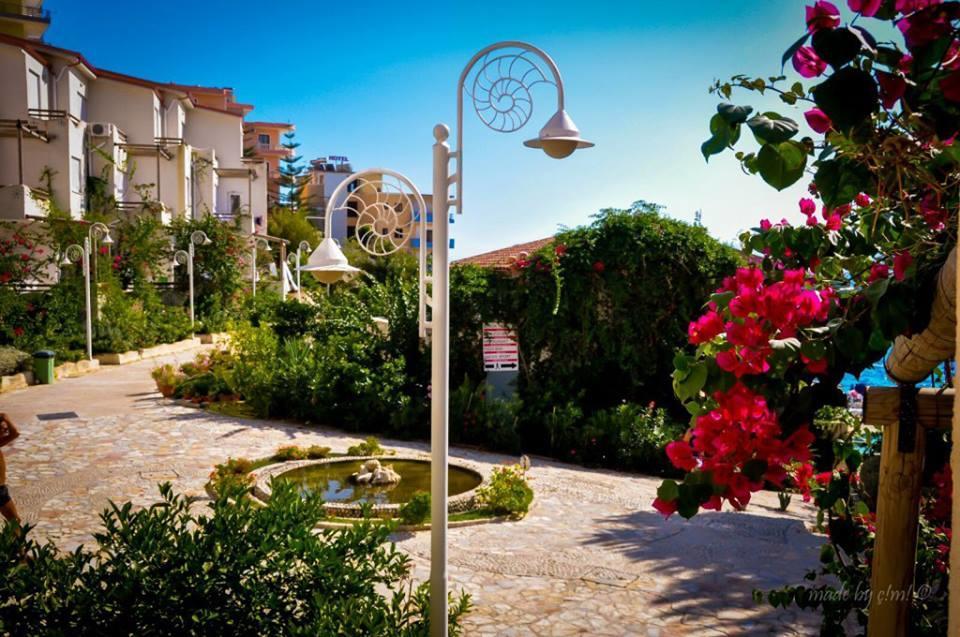Sunny Bay Apartments Sarandë Exterior foto